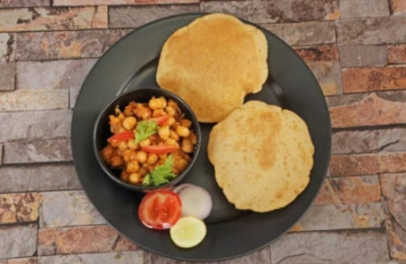 Chole Puri With Masala Aloo Combo