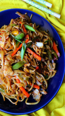 Egg Chowmein(4 Eggs