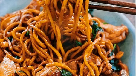 Cumin Beef Dry Noodle Zī Rán Niú Ròu Lāo Miàn