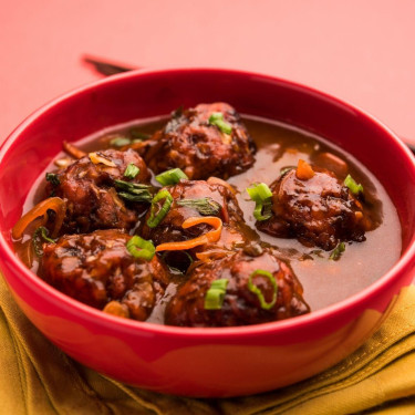 Chicken Manchurian With Noodles/Fried Rice