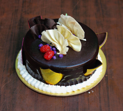 Death Chocolate Cake (Half Kg)