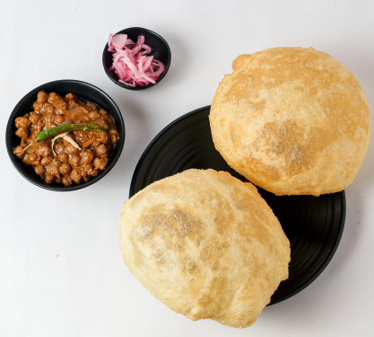 Chole Bhatoore Full Plate