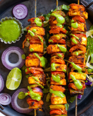 Tandoori Paneer Platter[16Pcs]