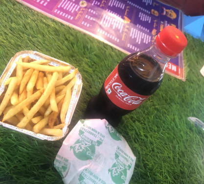 Aloo Tikki Burger French Fries Pepsi (250 Ml)