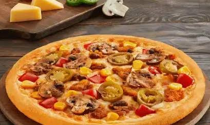 7 Veg Loaded Pizza (Jalapeno Mushroom Tomato)