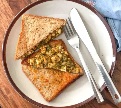 Broccoli And Paneer Sandwich