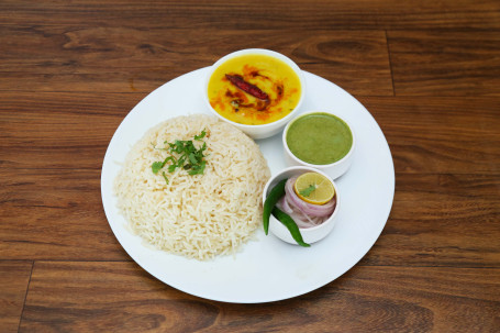 Chawal With Kadhi Pakoda