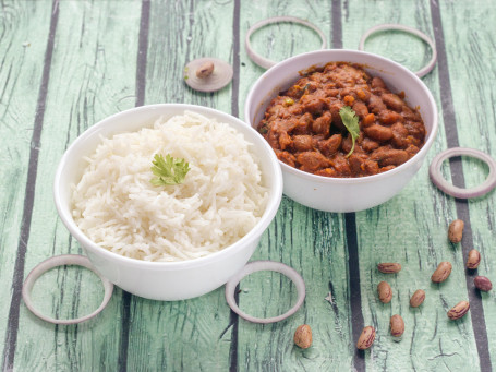 Chawal With Rajma Fry