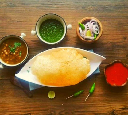 Delhi 6 Special Chole Bhature