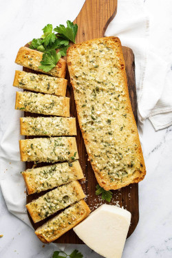 Classic Veg Garlic Bread