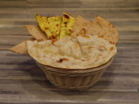 Roti Basket( 1 Roti 1 Naan, 1 Pratha, 1 Misi Roti)