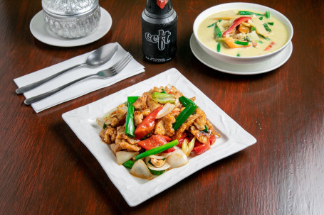 Chicken Cashew Nut (Mild)