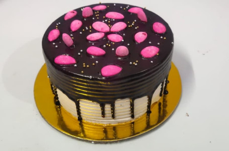 Flavoured Almonds Chocolate Cake