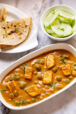 Mutter Paneer Curry Pulka Combo