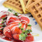 草莓冰淇淋鬆餅套餐 Waffle With Fresh Strawberry, Ice And Custard Set