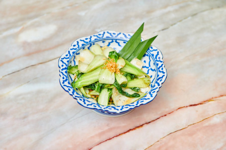 Pak Choi With Garlic And Oyster Sauce