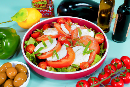 Salade Caprese (Tomates Mozarella Basilic)