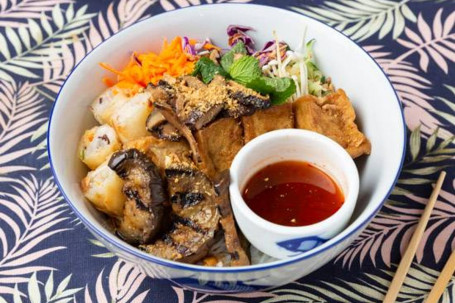 Vietnamese Tofu And Eggplant Vermicelli Noodle Salad (V)(Vg)(Gf)