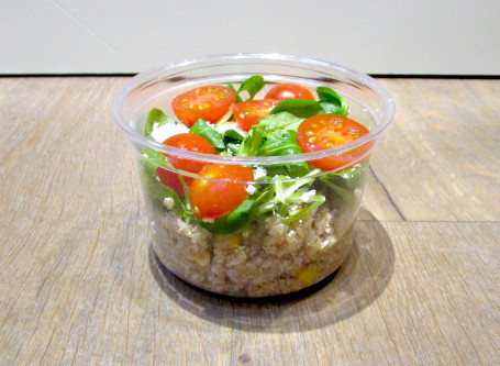 Salade Xl De Quinoa Au Thon, Ma Iuml;S, Olives Vertes, Oignons Rouges Et F Eacute;Ta