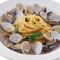 Qīng Chǎo Suàn Wèi Bái Jiǔ Há Lí Yì Dà Lì Miàn Stir-Fried Clams Pasta