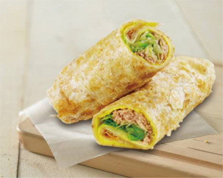 Wěi Yú Shā Lā Dàn B Coinng Egg Pancake Roll With Tuna Salad