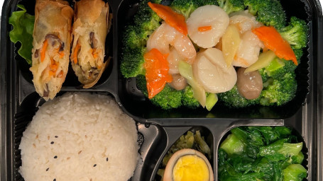 Cb7. Bǎi Jiā Lì Dài Zi Xiā Qiú Biàn Dāng Scallop Prawn With Broccoli Bento