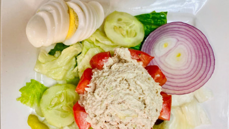 Stuffed Tomato W/Tuna Salad