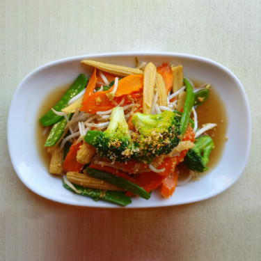 Stir Fried Mixed Vegetables (Pad Park)