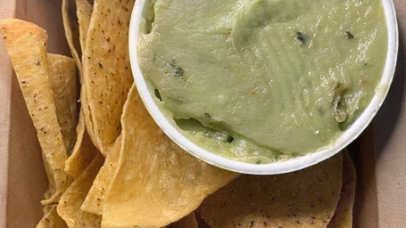 .Chips W/ Guac (L).