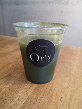 Detox : Céleri Branche, Ananas, Concombre, Citron Vert, Pomme Granny, Orange, Spiruline