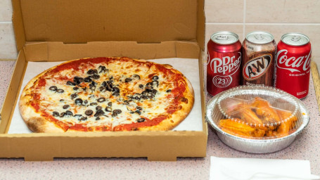 3. Pizza And Wings And Soda Special