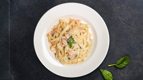 Smoked Salmon Fettucine Alfredo Pasta