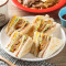 kǎ la jī tuǐ zǒng huì tǔ sī Assorted Toast with Crispy Chicken Drumstick