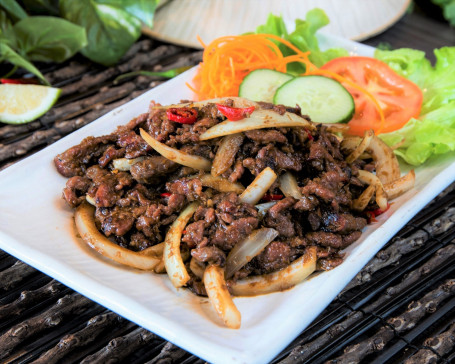 Stir Fry Beef With Chilli Lemongrass