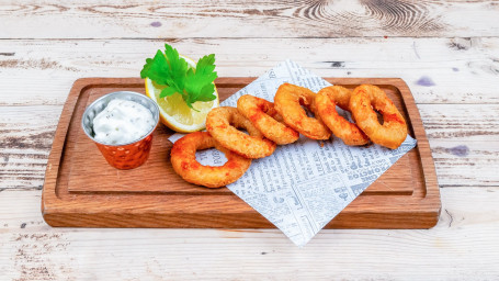 Lightly Dusted Calamari With Garlic Sauce