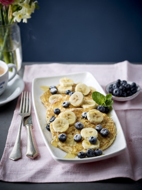 Nouveau Pancakes De Buttermilk Banana, Miel De Bleuets