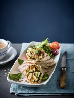 Nouveau Avocat, Houmous Fumé Au Halloumi Avec Wrap À La Harissa