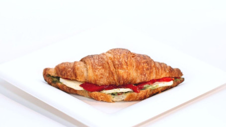 Crunchy Caprese (Croissant)