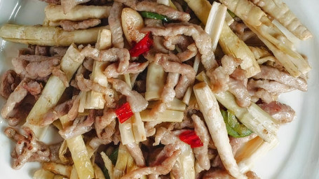 59. Sǔn Jiān Chǎo Ròu Sī Bamboo Shoots Shredded Pork