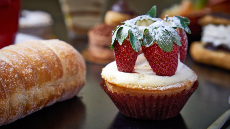 Ricotta With Custard And Strawberries