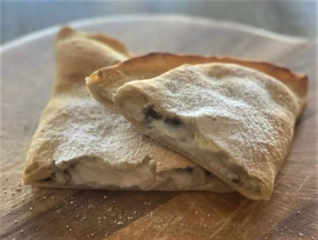 Ricotta Choc Chip Calzone (Dessert)