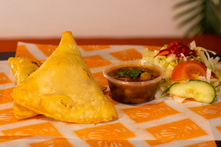 Veg Samosa Chatt