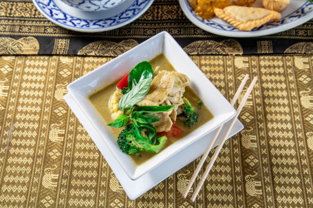 Gang Keow Warn (Green Curry) (Hot)