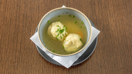 Kneidalach Soup