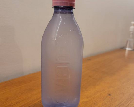 Evian « nude »