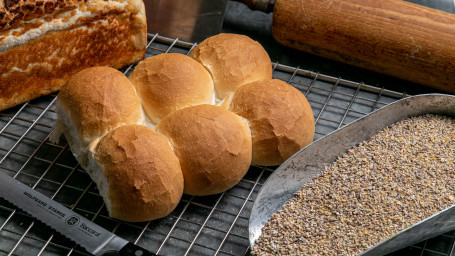 Traditional Dinner Rolls