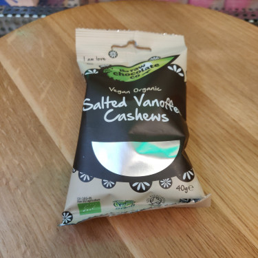 Salted Vanoffee Cashews