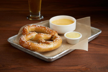 Bretzel Big Twist Avec Fromage À La Bière Bj's