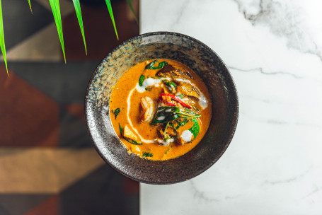 Geng Deng Red Curry