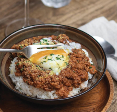 Grass Fed Beef Bolognese Brown Rice With Sous Vide Egg Wō Dàn Ào Zhōu Cǎo Sì Niú Ròu Jiàng Cāo Mǐ Fàn